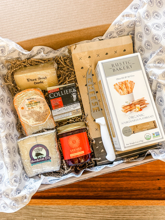 Holiday artesian cheese sampler